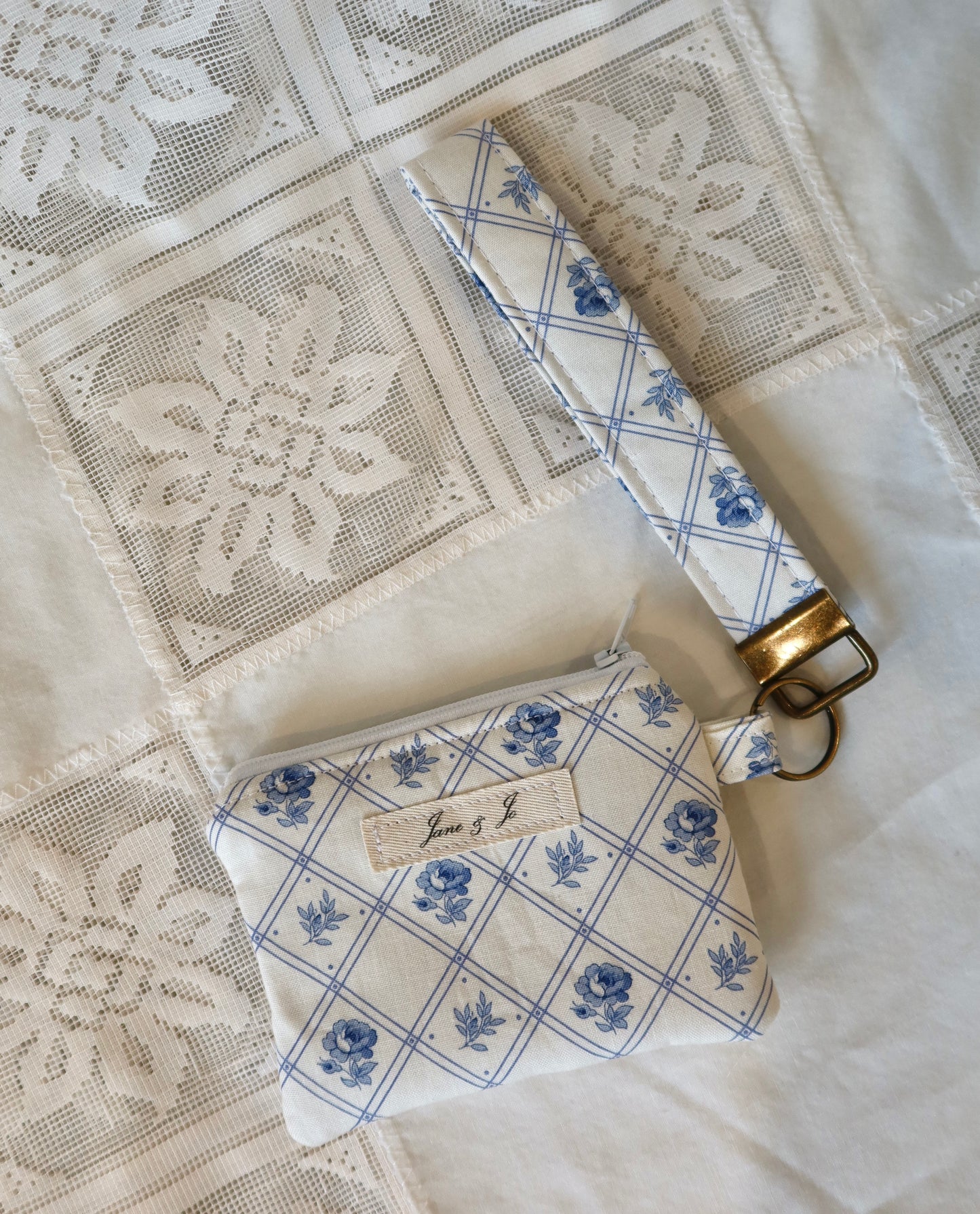 Dutch Rose Keychain + Wallet Combo
