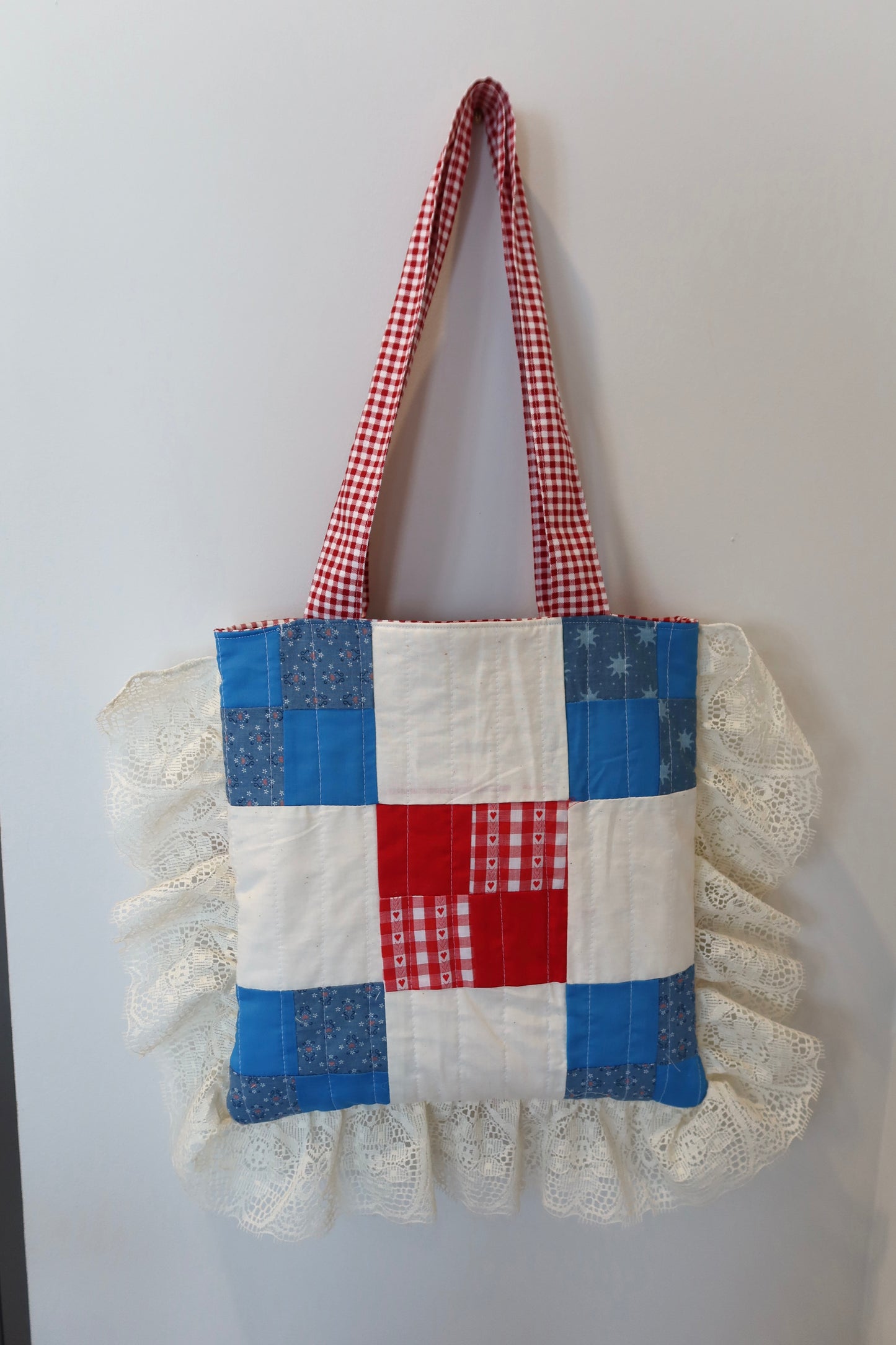 Ruffle Lace Tote Bag